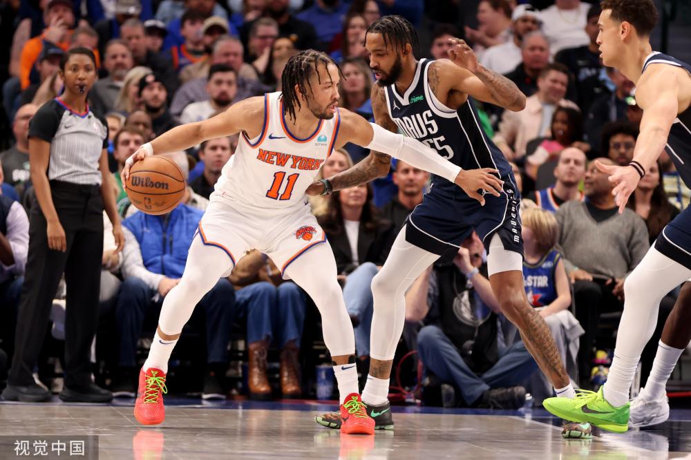 即使他在比 即使他在比